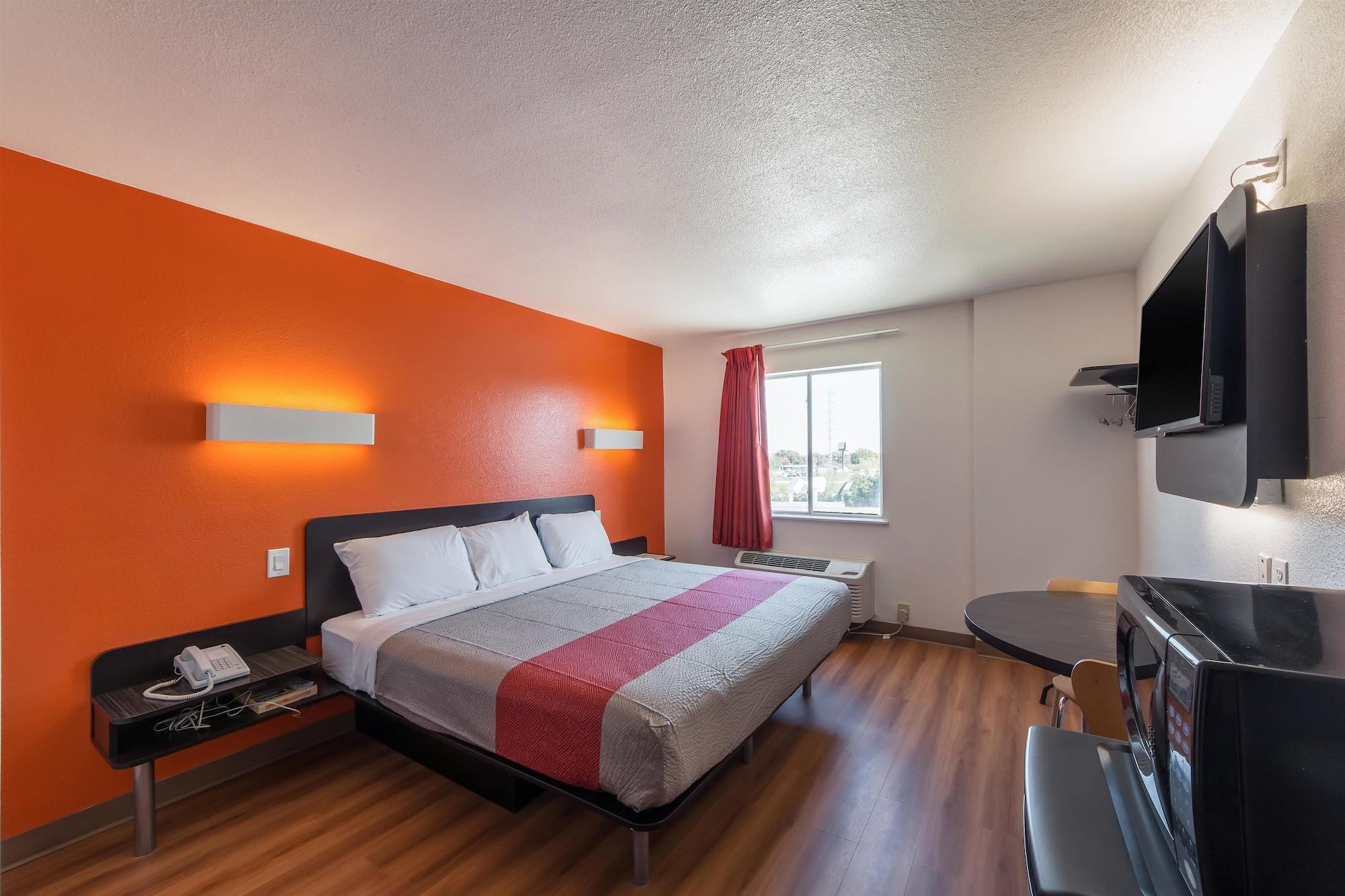 Motel 6-San Antonio, Tx - Downtown - Alamo Dome Esterno foto