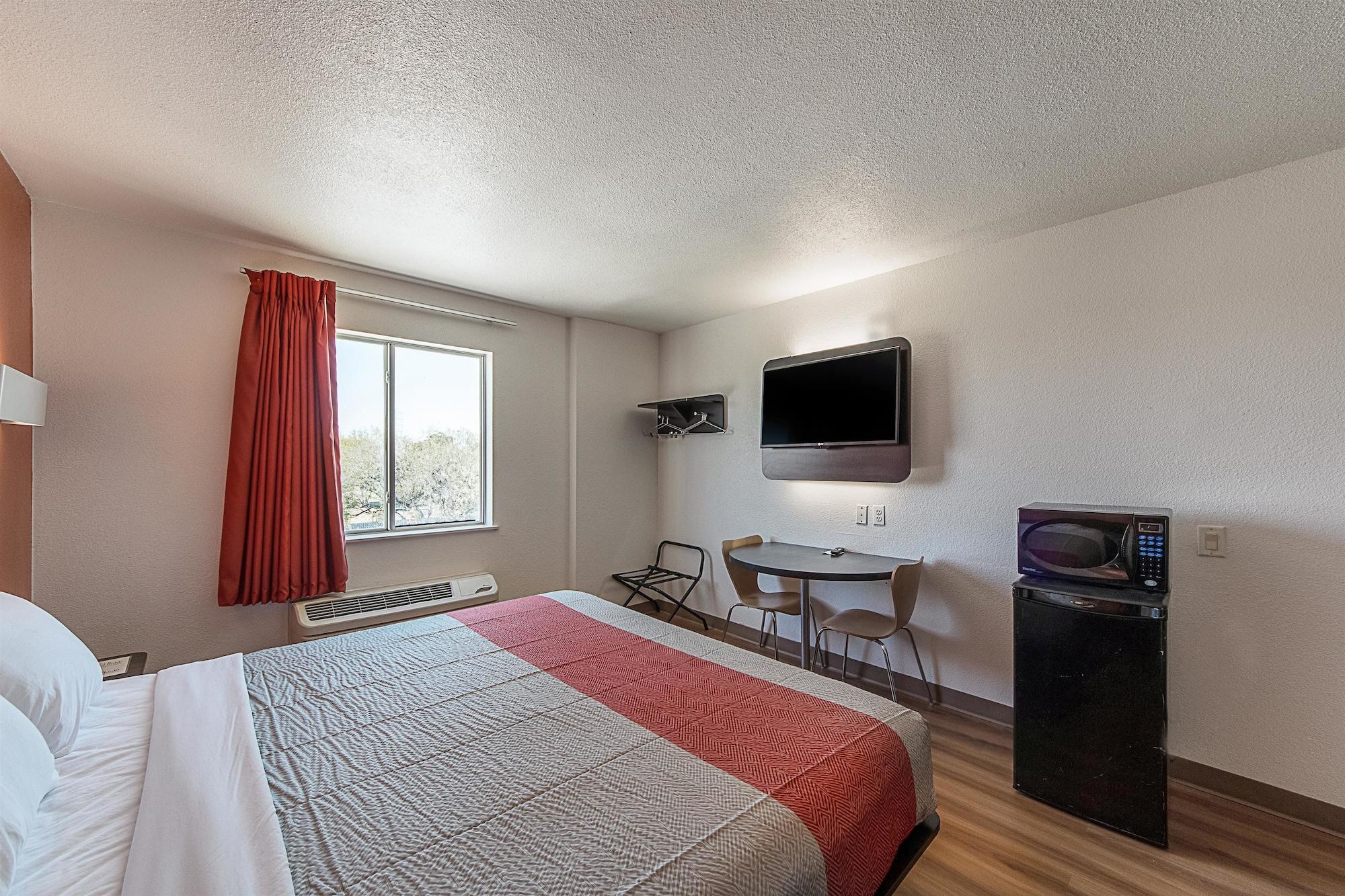 Motel 6-San Antonio, Tx - Downtown - Alamo Dome Esterno foto