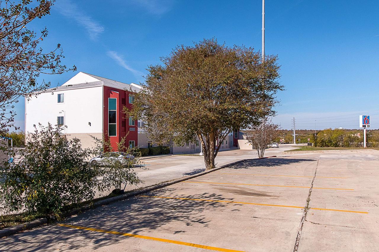 Motel 6-San Antonio, Tx - Downtown - Alamo Dome Esterno foto