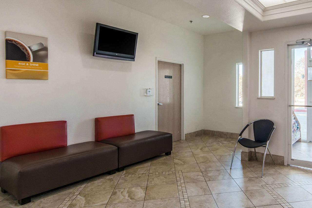 Motel 6-San Antonio, Tx - Downtown - Alamo Dome Esterno foto