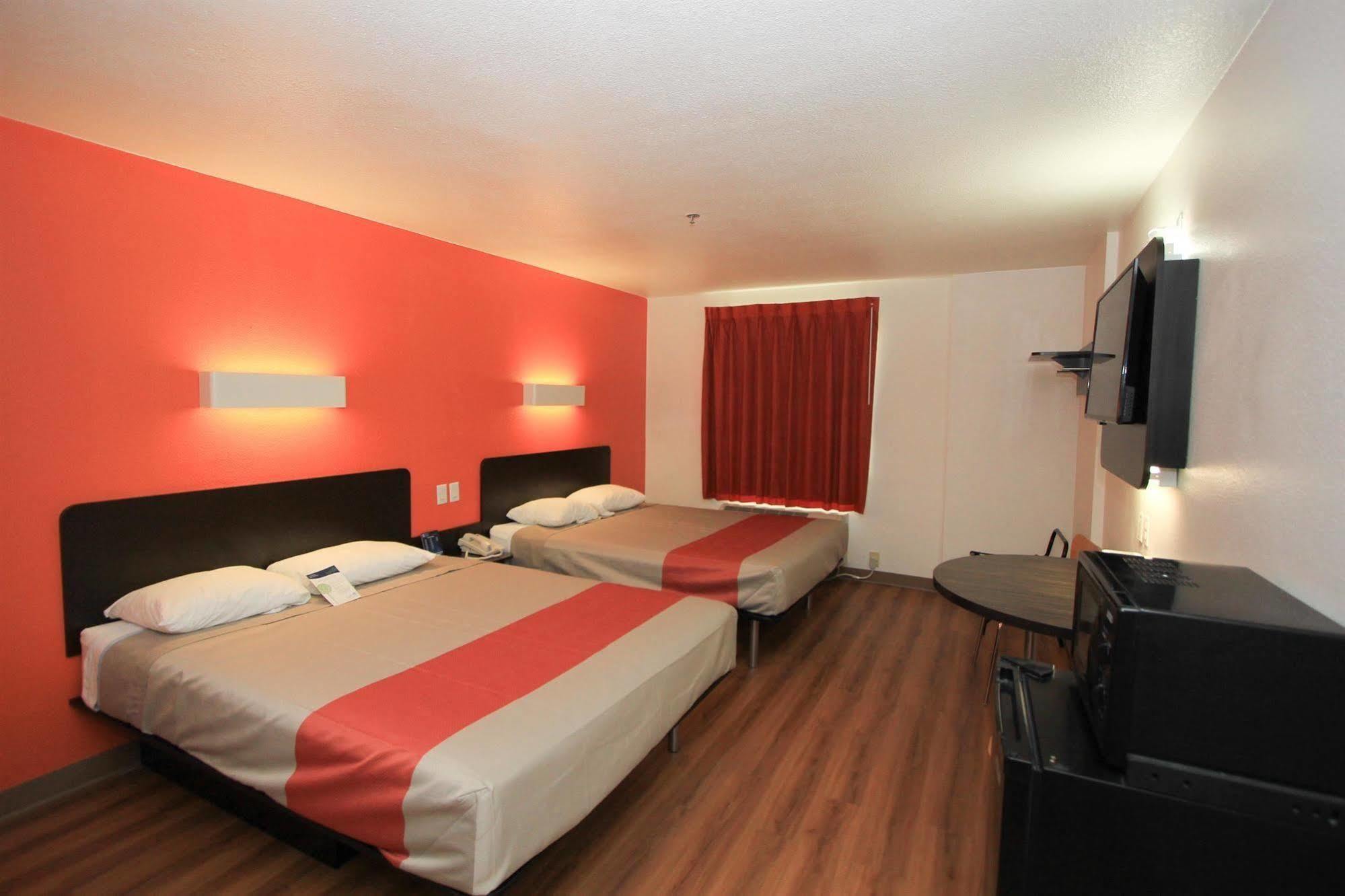 Motel 6-San Antonio, Tx - Downtown - Alamo Dome Esterno foto