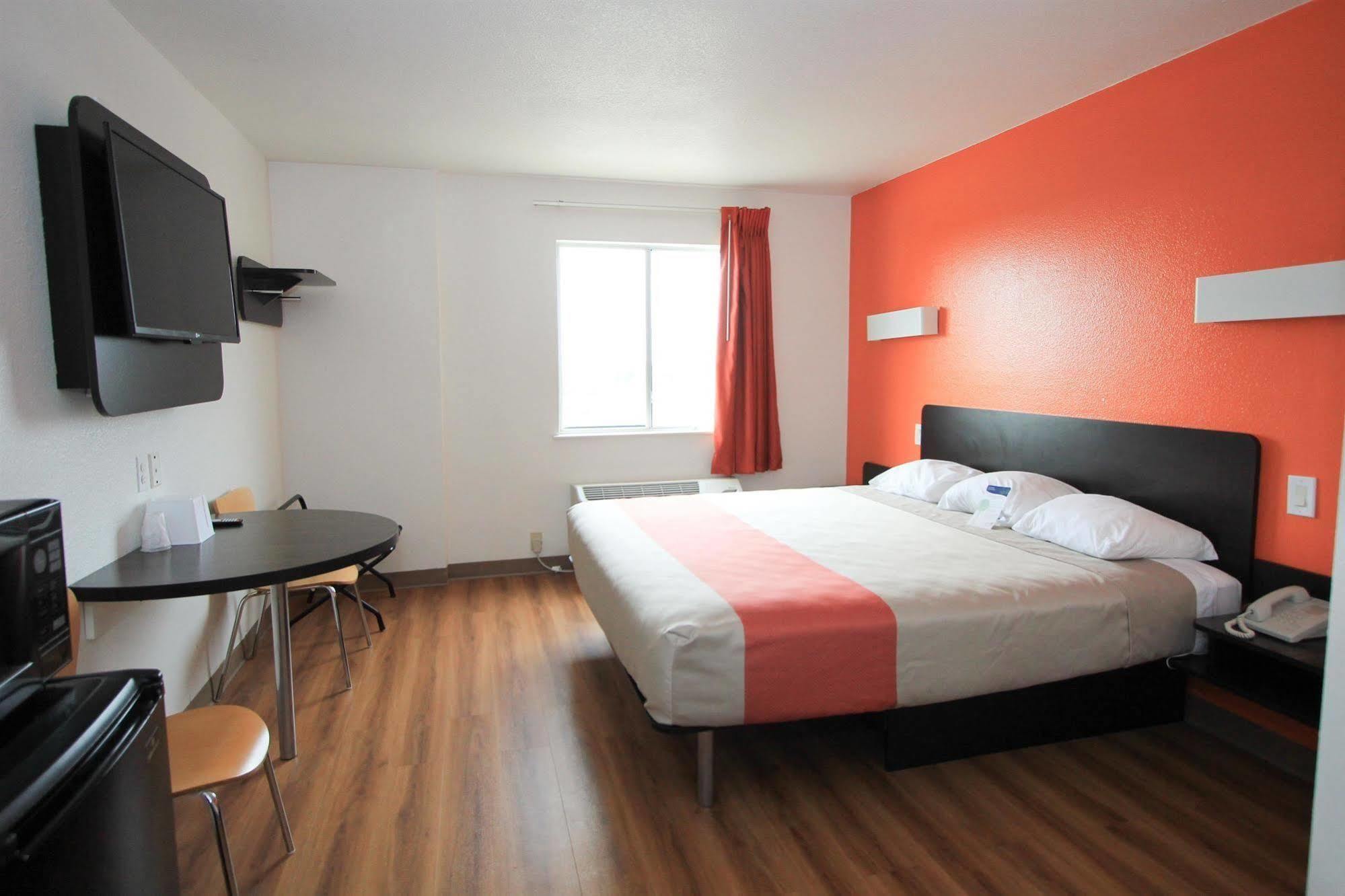 Motel 6-San Antonio, Tx - Downtown - Alamo Dome Esterno foto
